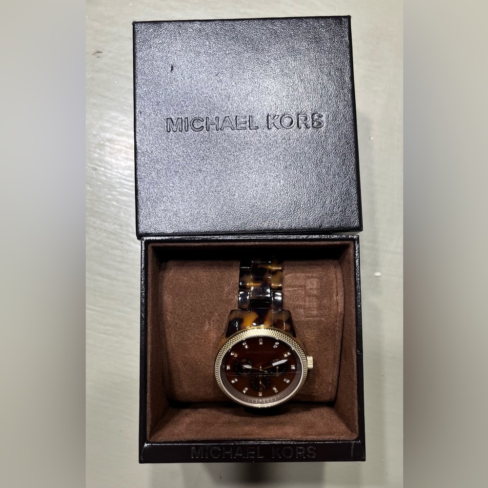 MK watch
